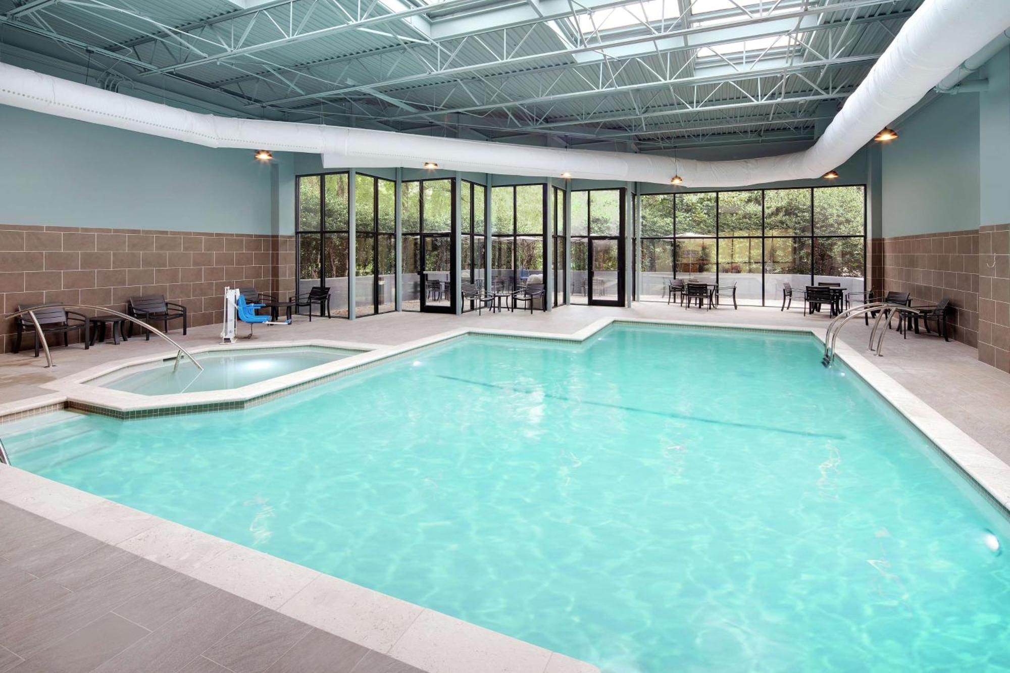 Embassy Suites By Hilton Atlanta Perimeter Center Sandy Springs Esterno foto